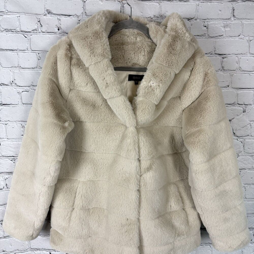 Quince Faux Fur Hooded Jacket Latte Beige Soft Plush Coat Womens XS Cozy Chic - Picture 6 of 14